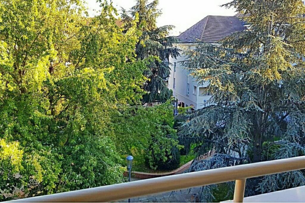 Superbe Studio De 30M2 Proche De Paris Poissy Luaran gambar