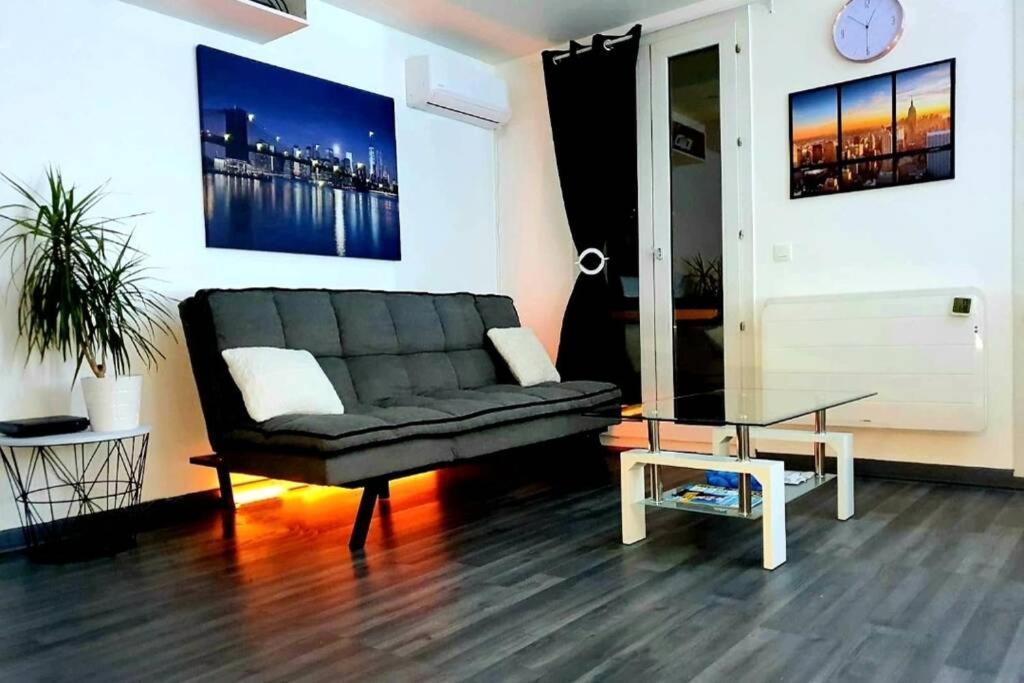 Superbe Studio De 30M2 Proche De Paris Poissy Luaran gambar
