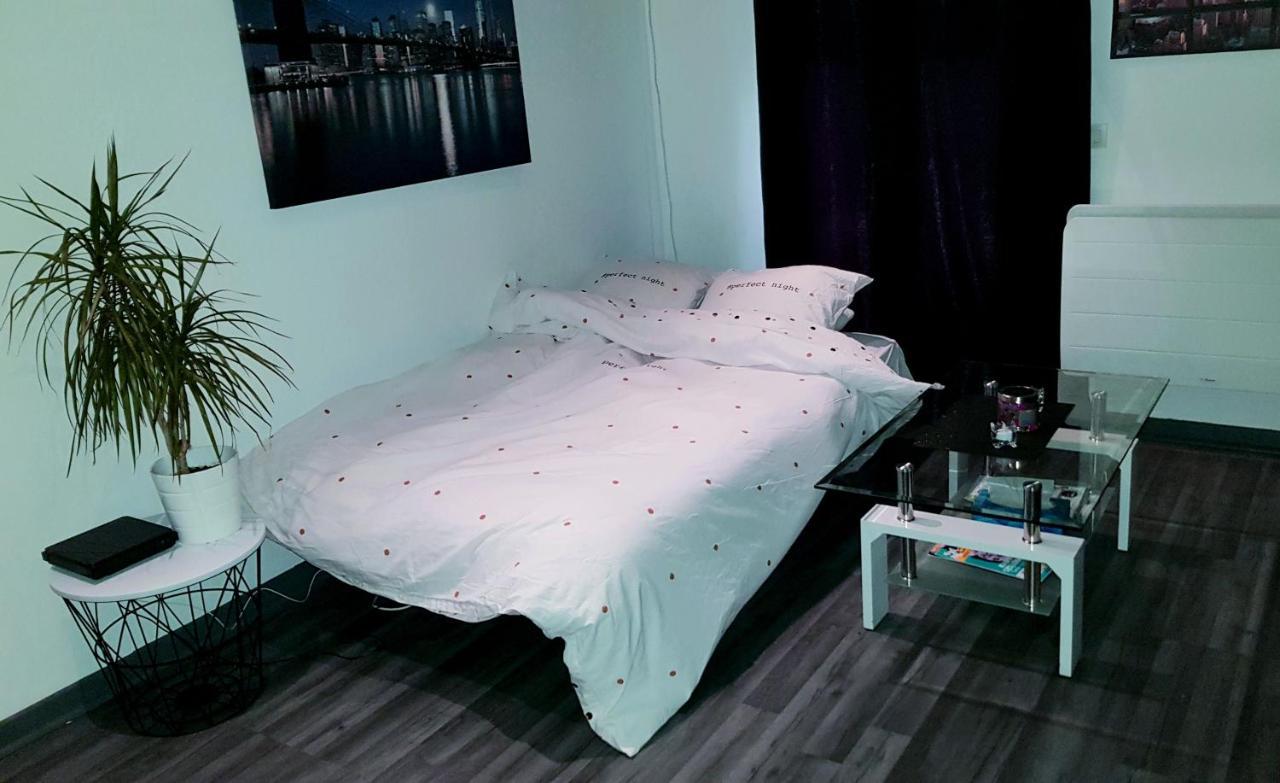 Superbe Studio De 30M2 Proche De Paris Poissy Luaran gambar